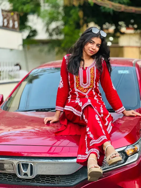 Gajari_Elegant_Chikankari_Kurta_With_Palazzo
