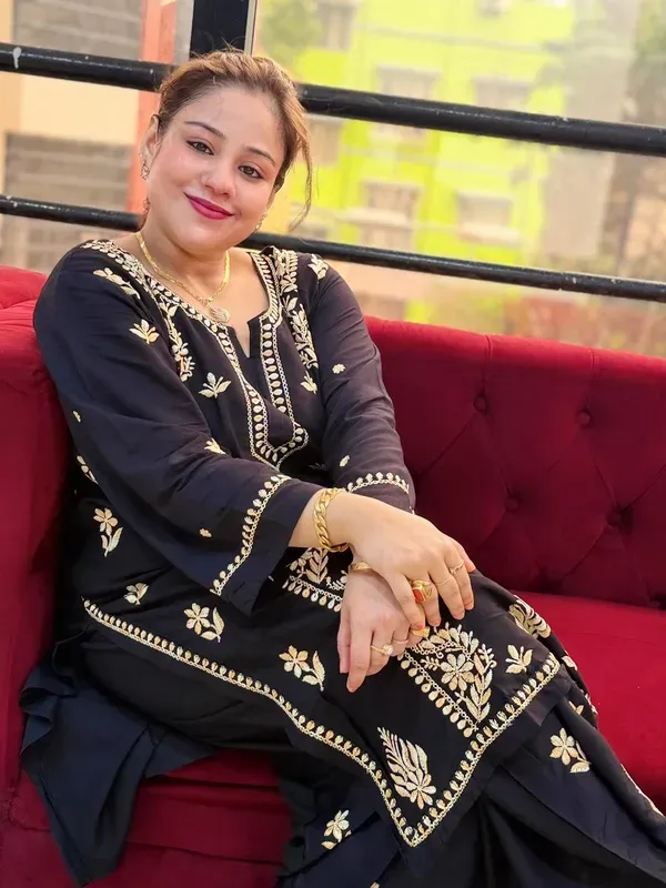 Black_Chiku_Exclusive_Soft_Rayon_Daul_Shade_Thread_Work_Kurti_Plazo_Set