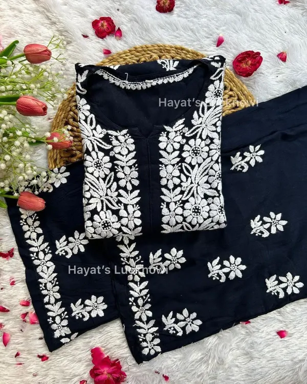 Black_Regular_Kurta_Set_For_Women