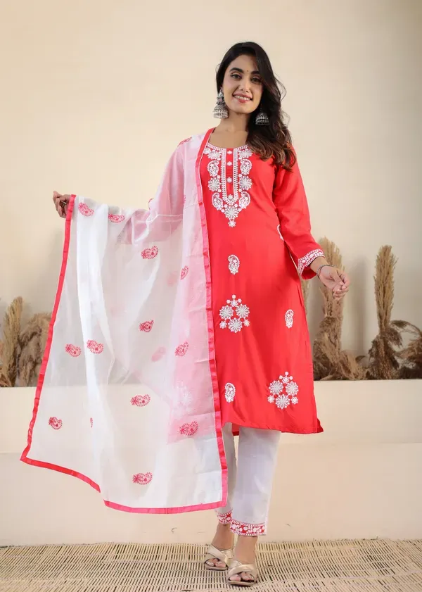Gajari_Rayon_Chikankari_Kurti_With_Dupatta_And_Bottom_Wear_3_Piece_Set_For_Women