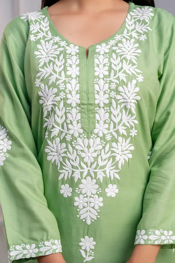 Pista_Women_S_Exclusive_Kurti_Palazzo_Set_On_Pure_Rayon_Fabric_Chikan_Sui