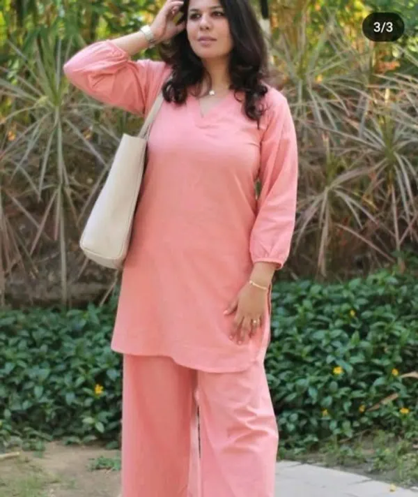 Peach_Beads_N_Stones_Charming_Women_Kurti_Pant_Set