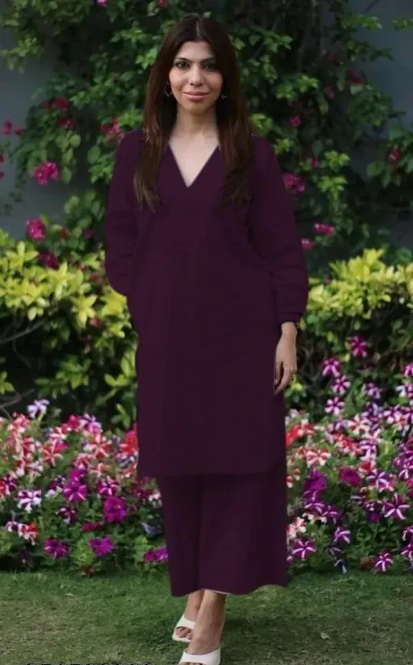 Wine_Beads_N_Stones_Charming_Women_Kurti_Pant_Set