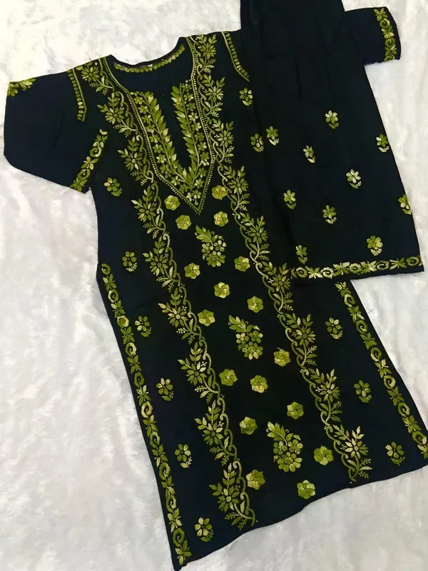 Black_Cotton_Kurta_Set_For_Women