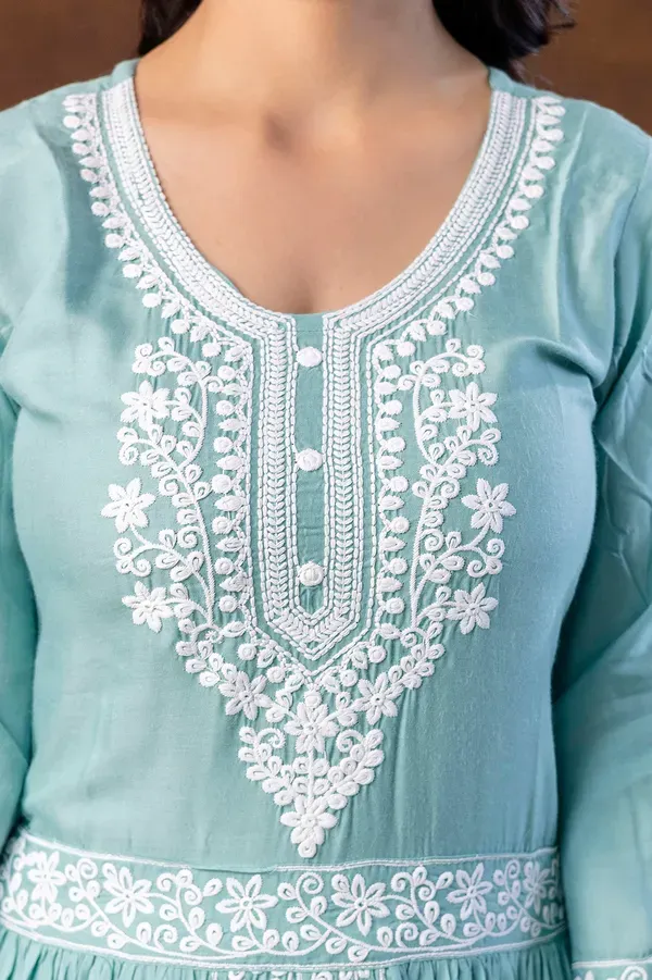 Rama_Green_Women_Embroidered_Fashionable_Printed_Naira_Cut_Kurta_Pant_And_Dupatta_Set_For_Wedding_Party_Festivals