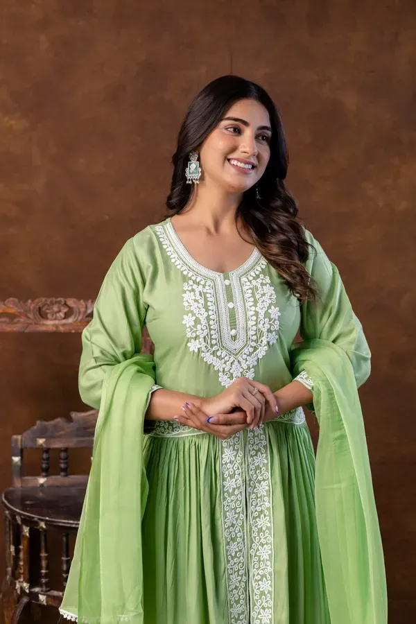 Pista_Women_Embroidered_Fashionable_Printed_Naira_Cut_Kurta_Pant_And_Dupatta_Set_For_Wedding_Party_Festivals