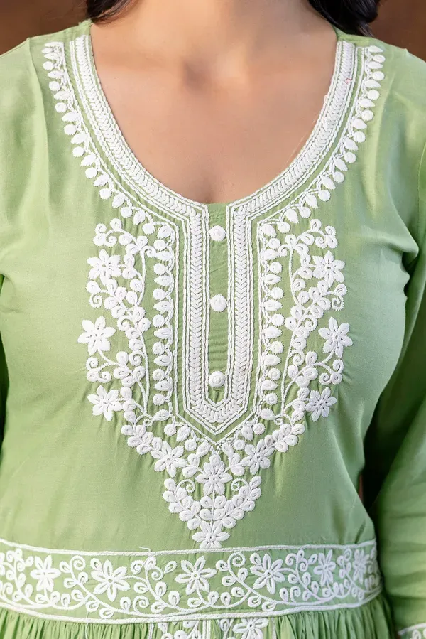 Pista_Women_Embroidered_Fashionable_Printed_Naira_Cut_Kurta_Pant_And_Dupatta_Set_For_Wedding_Party_Festivals