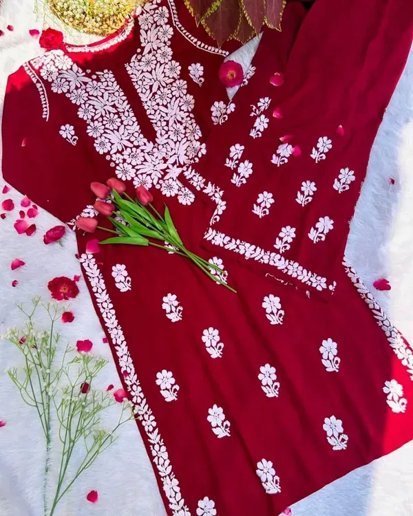 Maroon_Regular_Kurta_Set_For_Women