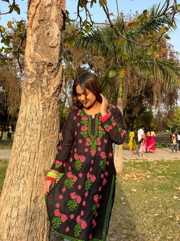 Black_Gajari_Festive_Special_Modal_Multi_Thread_Kurti