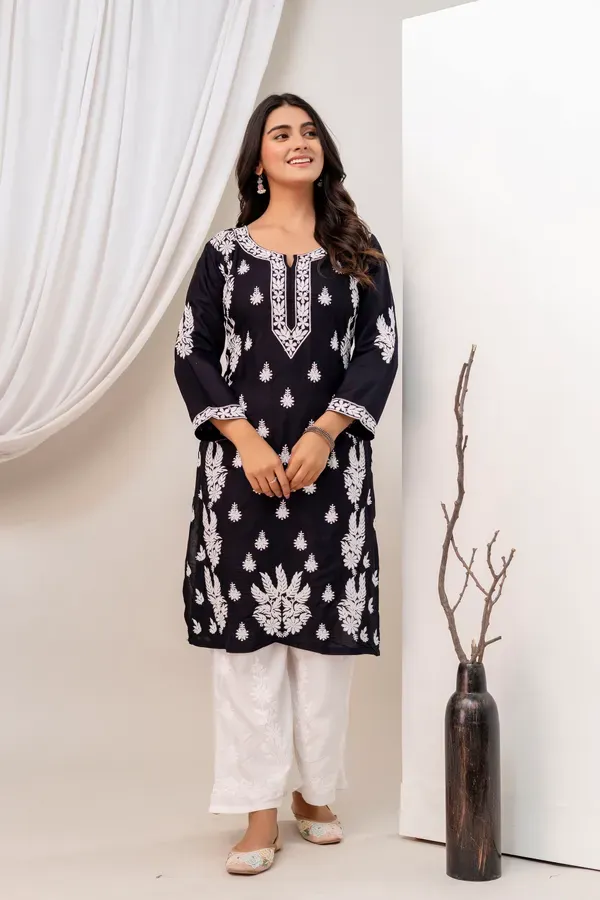 Black_Women_Embroidered_Chikankari_Modal_Kurta_Set