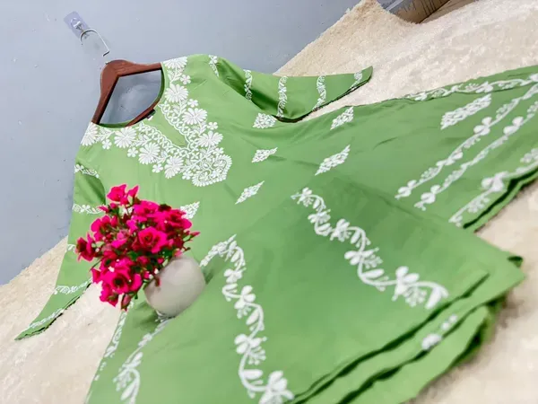 Pista_Chikankari_Kurti_With_Matching_Printed_Plazzo_Suit_2ps_For_Women