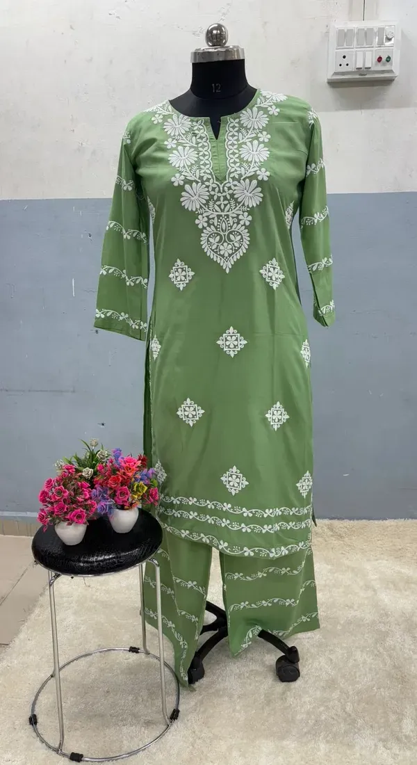 Pista_Chikankari_Kurti_With_Matching_Printed_Plazzo_Suit_2ps_For_Women