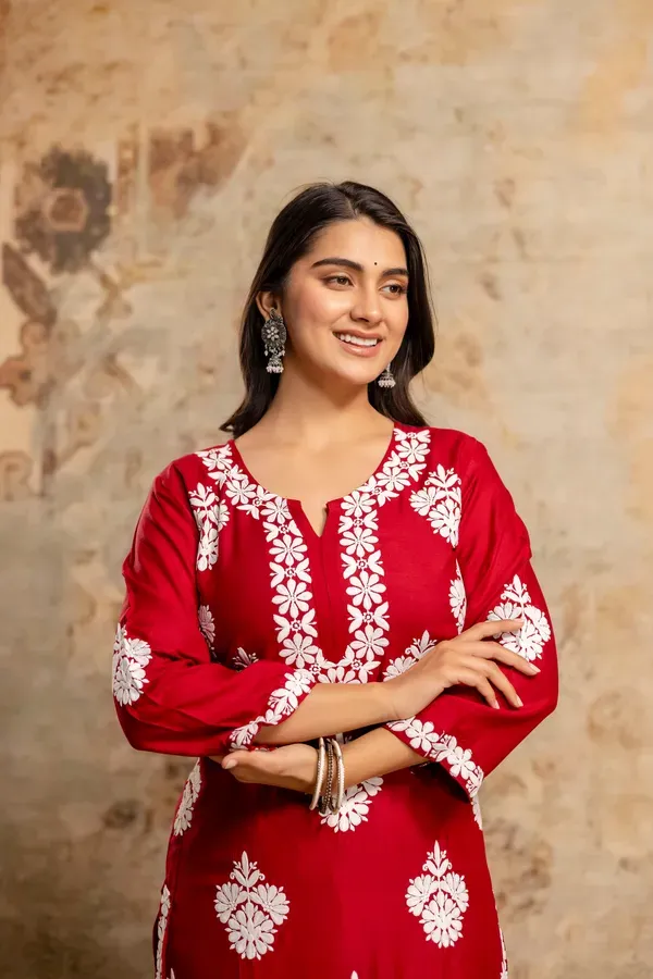 Maroon_Floral_Embroidered_Round_Neck_Chikankari_Straight_Kurta_With_Palazzo