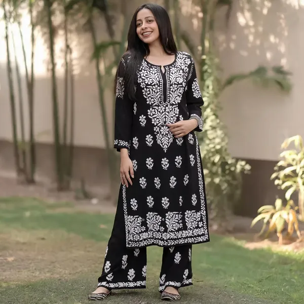 Black_Cotton_Kurta_Set_For_Women