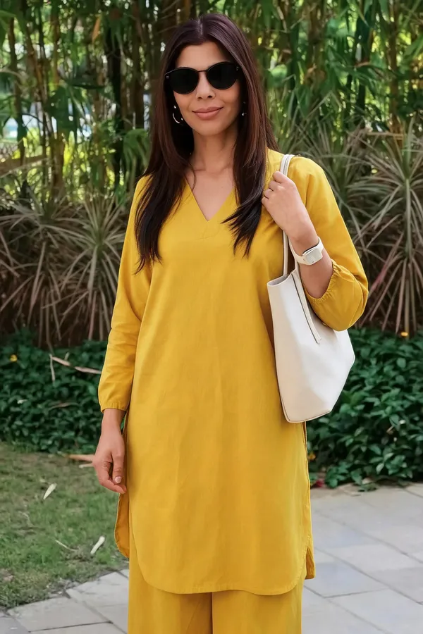 Yellow_Cotton_Kurta_Set_For_Women