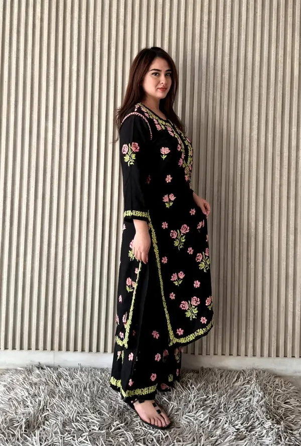 Black_Cotton_Kurta_Set_For_Women