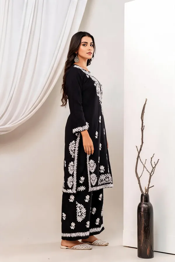 Black_Cotton_Kurta_Set_For_Women