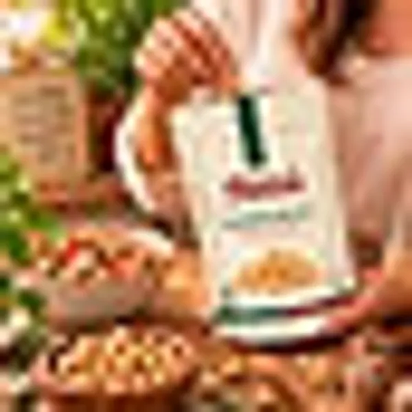 Nutza_Premium_Hazelnuts_Whole_Hazelnuts_Vitamin_E_Fibre_Dry_Fruit