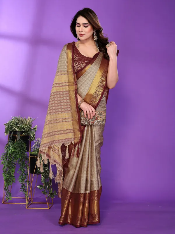 Beige_Silk_Cotton_Saree_For_Women