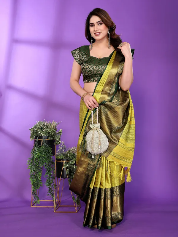 Yellow_Silk_Cotton_Saree_For_Women