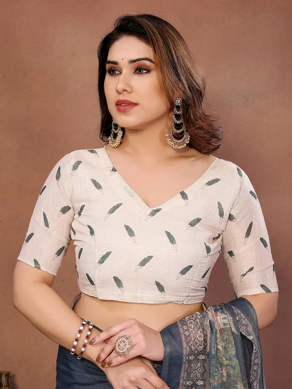 Grey_Silk_Blend_Saree_For_Women