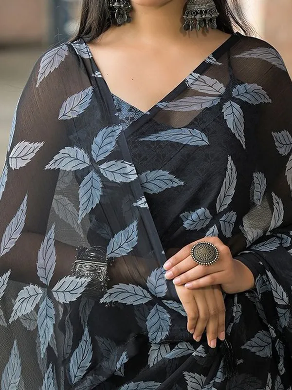 Black_Pure_Chiffon_Saree_For_Women