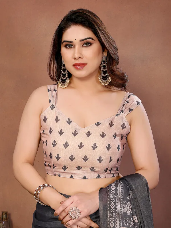 Grey_Silk_Blend_Saree_For_Women