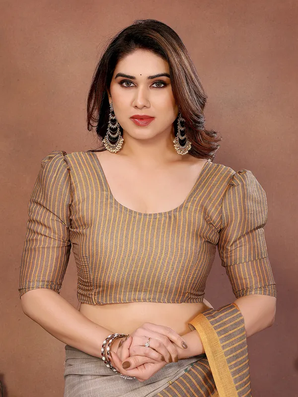Grey_Silk_Blend_Saree_For_Women