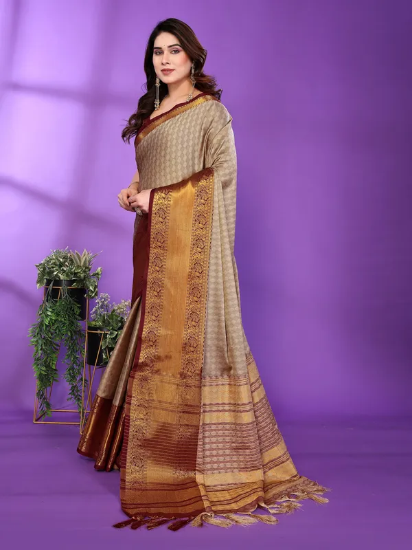 Beige_Silk_Cotton_Saree_For_Women