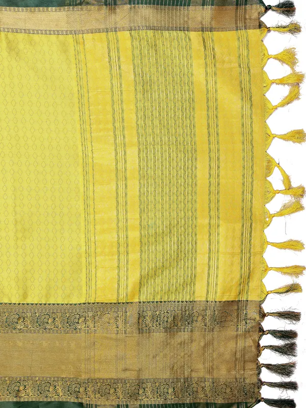 Yellow_Silk_Cotton_Saree_For_Women