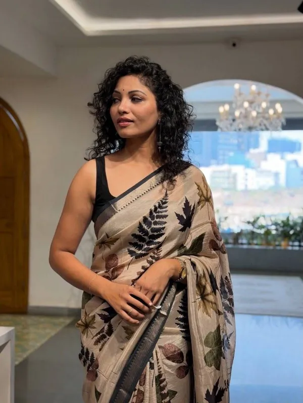 Brown_Cotton_Linen_Saree_For_Women