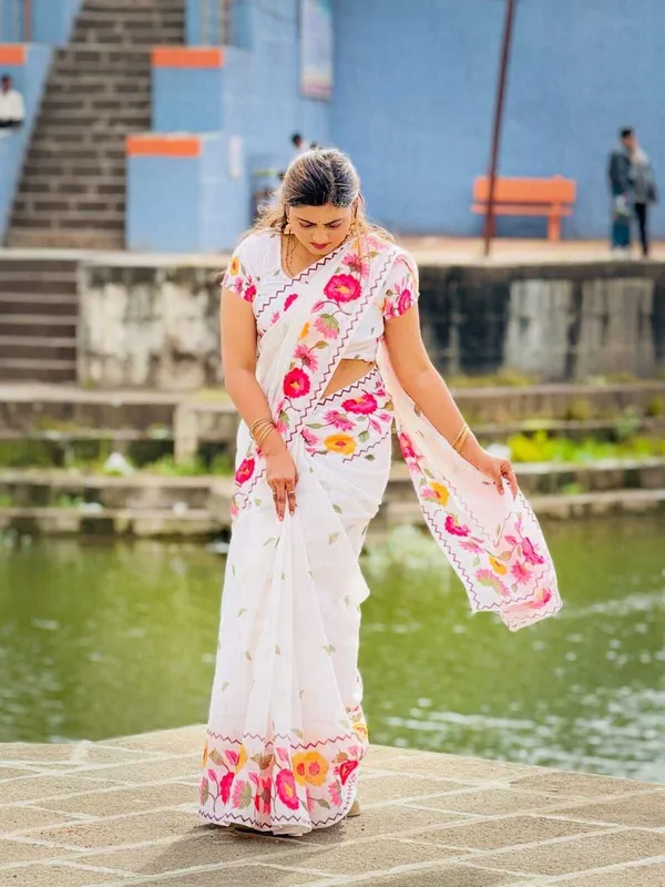 White_Cotton_Linen_Saree_For_Women