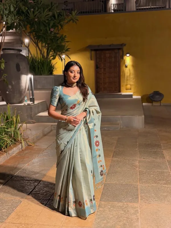 Light_Blue_Pure_Silk_Saree_For_Women