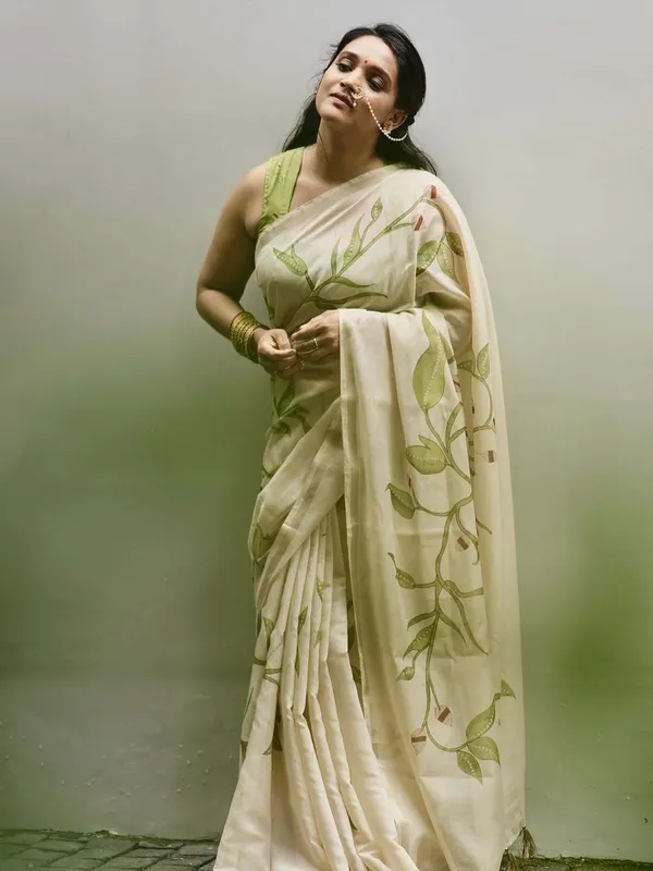 Beige_Linen_Saree_For_Women