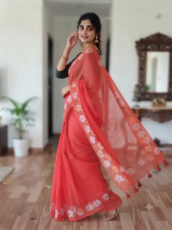 Red_Linen_Saree_For_Women