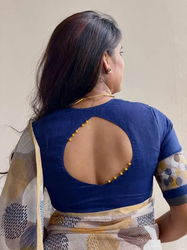 Beige_Linen_Saree_For_Women
