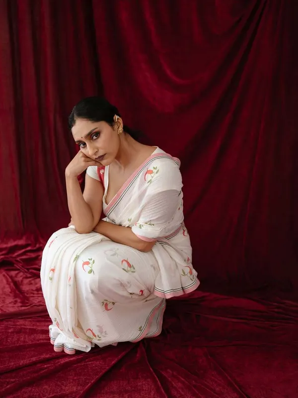 White_Linen_Saree_For_Women