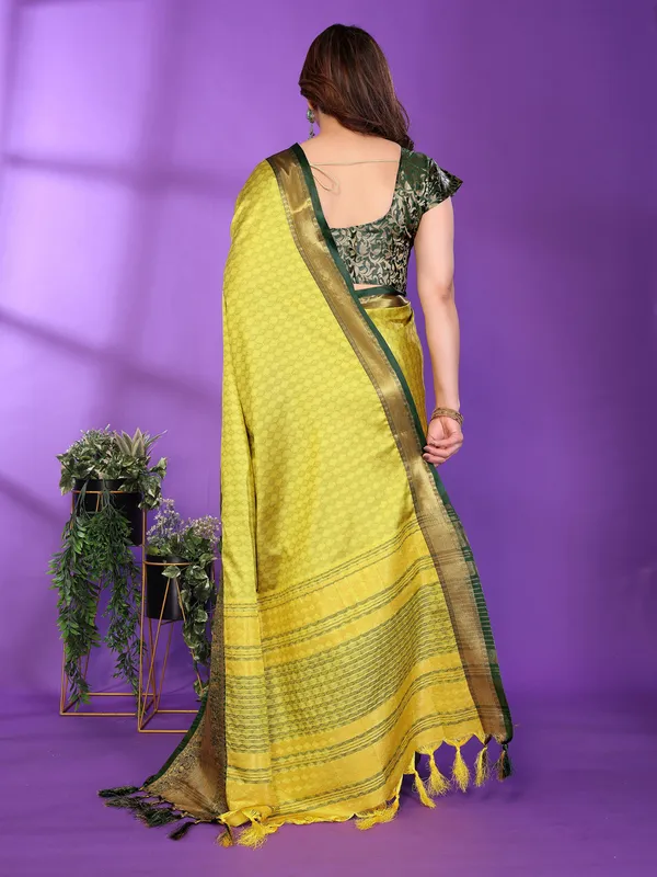 Yellow_Silk_Cotton_Saree_For_Women