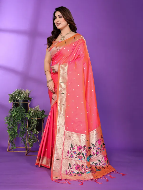 Coral_Pink_Silk_Cotton_Saree_For_Women