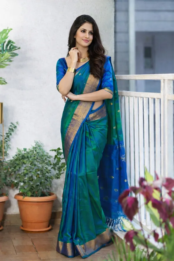 Blue_Green_Silk_Cotton_Saree_For_Women