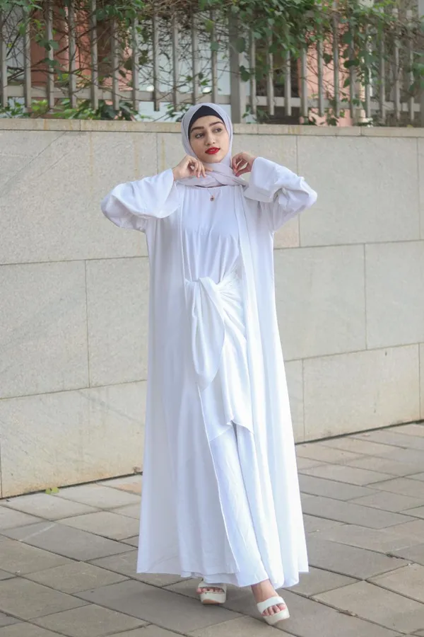 White_Mermaid_Tie-Up_Abaya_With_Hijab_For_Women
