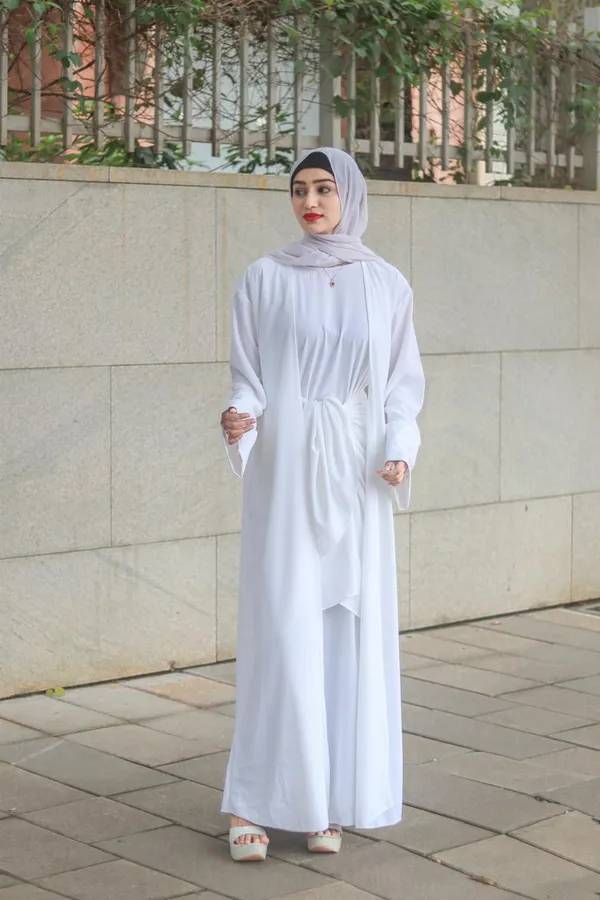 White_Mermaid_Tie-Up_Abaya_With_Hijab_For_Women