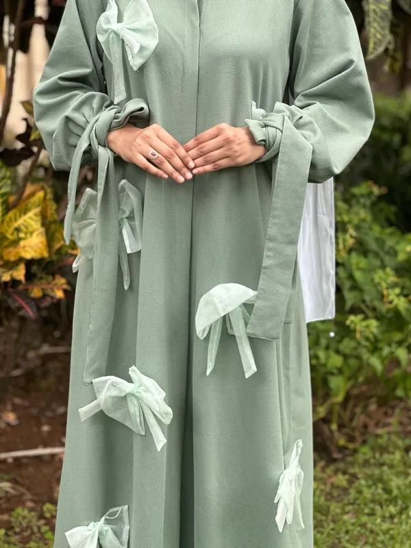 Mint_Popcorn_Fabric_3D_Bow_Abaya_For_Women