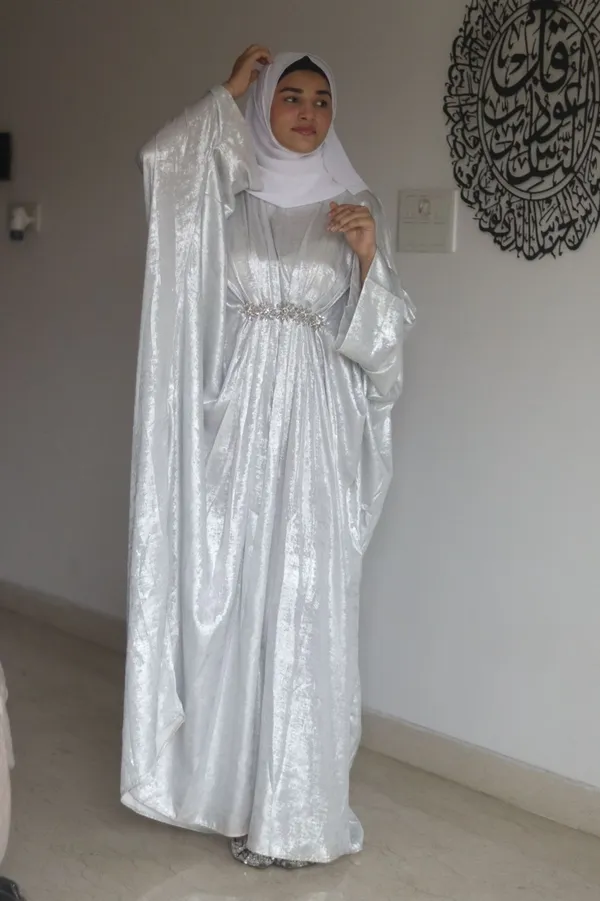 Silver_Shimmer_Abaya_With_Hijab_For_Women