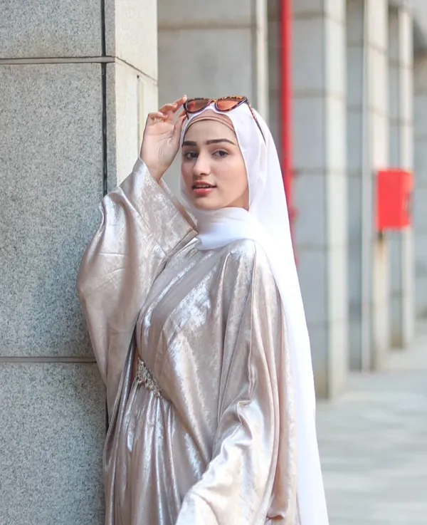 Cream_Shimmer_Abaya_With_Hijab_For_Women