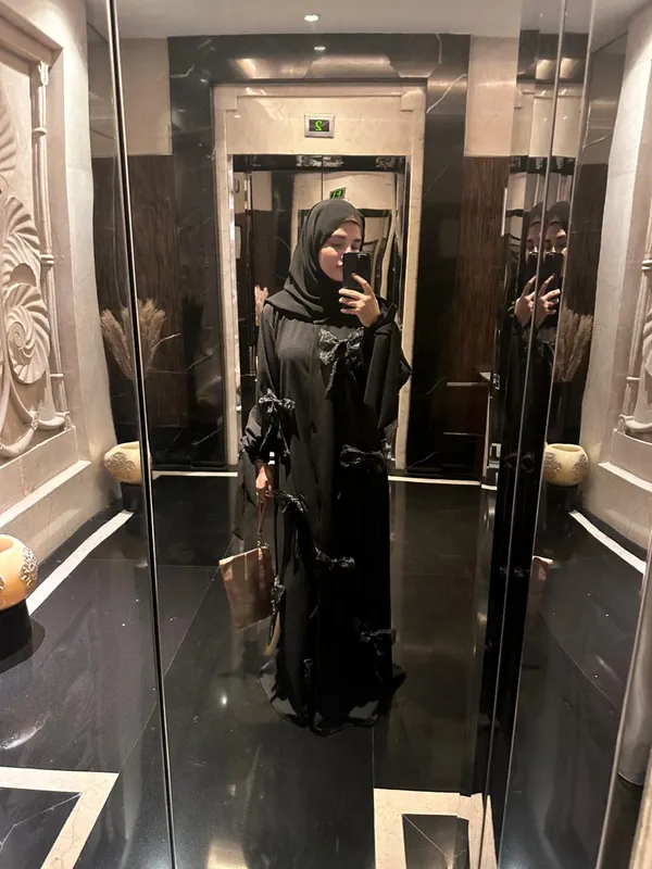 Black_Popcorn_Fabric_3D_Bow_Abaya_For_Women