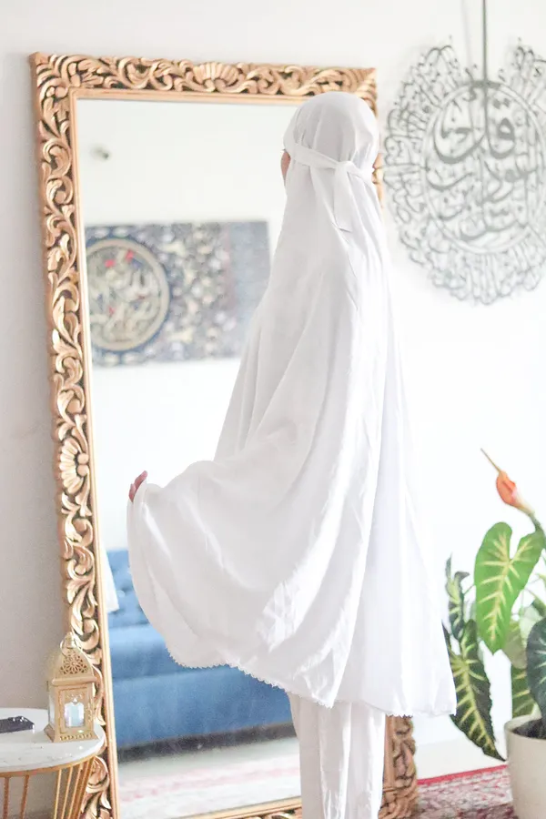 White_Rayon_Cotton_Plain_Makhna_For_Women