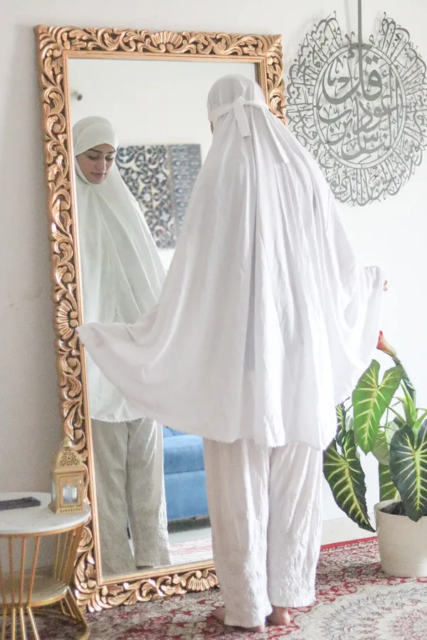 White_Rayon_Cotton_Plain_Makhna_For_Women