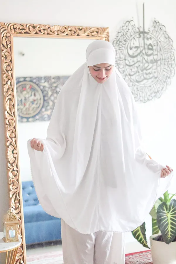 White_Rayon_Cotton_Plain_Makhna_For_Women