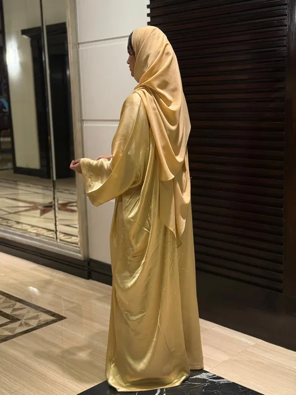 Yellow_Satin_Brooch_Abaya_For_Women